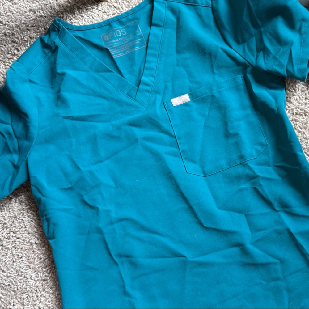 Teal Figs Catarina Scrub Top XS